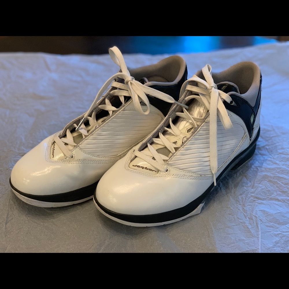 Air Jordan 24 Original basketball shoes (size 10)